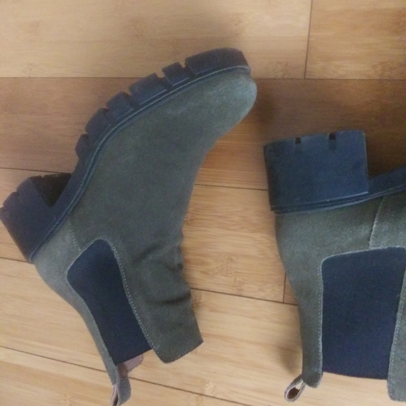 Green urban outfitters ankle boots - Picture 2 of 6